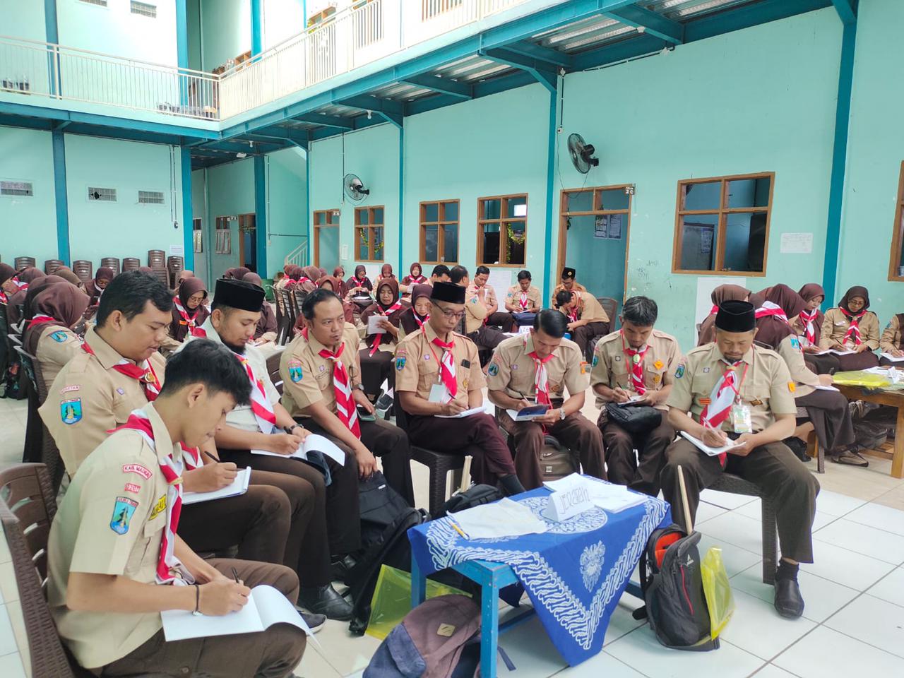 KMD (Kursus Mahir Dasar) diwakili oleh Ustadz Edy Sutrisno selaku kagudep