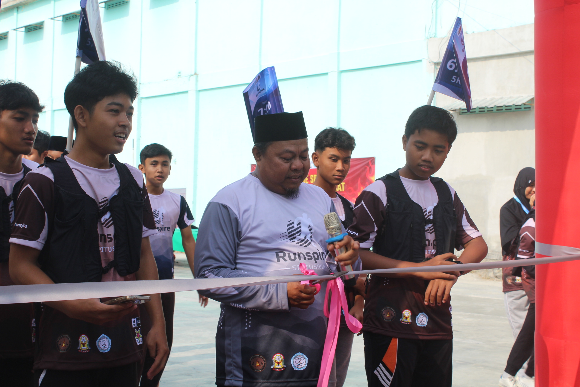 RUNSPIRE: Memperingati Hari Olahraga Nasional, SMPIT Al Uswah Magetan Gelar Fun Run 5K